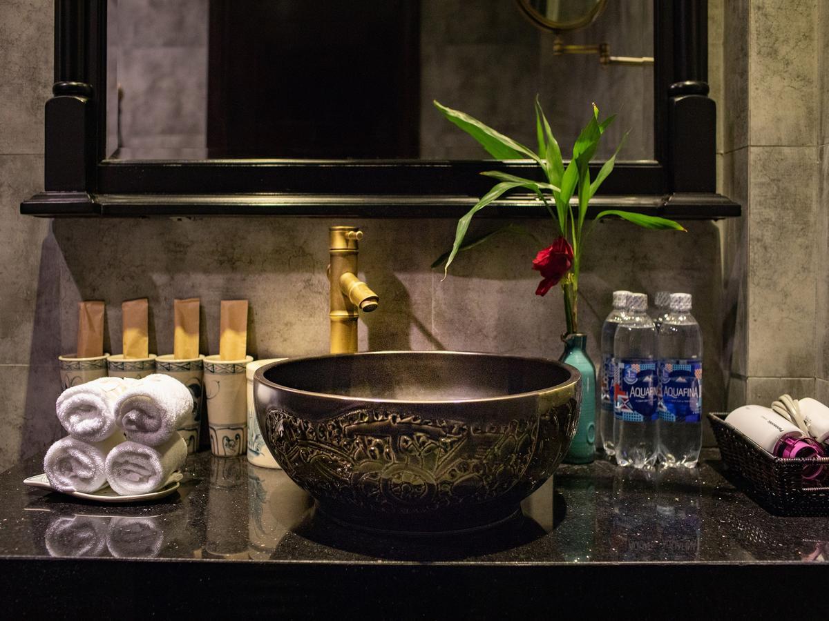The Blue Alcove Hotel Хой Ан Екстериор снимка