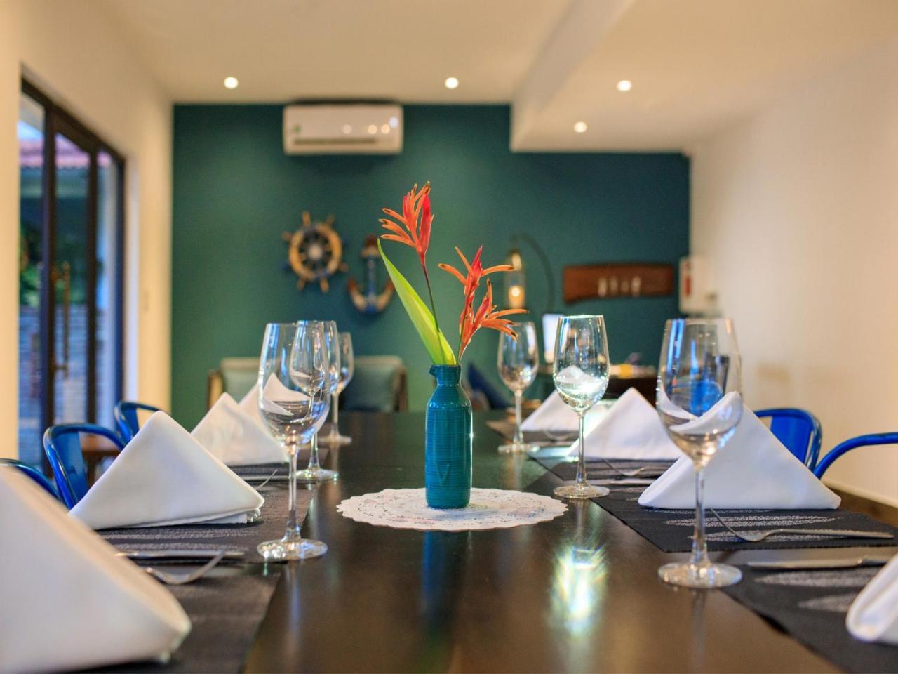 The Blue Alcove Hotel Хой Ан Екстериор снимка