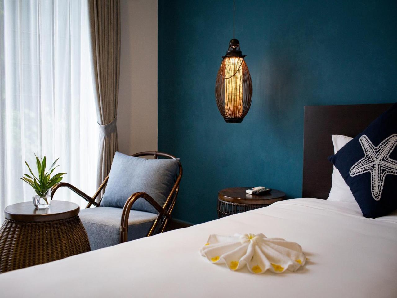 The Blue Alcove Hotel Хой Ан Екстериор снимка